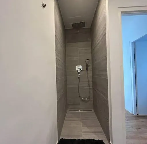 Farawayhomes #h1 Apartmán